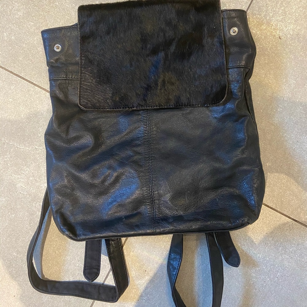 Leather bag